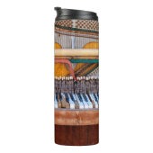 古いヴィンテージピアノの蓋を外した。老朽化した  タンブラー (回転右)