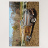 古いヴィンテージラスティ納屋を見つける車ウッディコンバーチブル ジグソーパズル (縦)