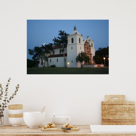 古い任務を乗り越える月 ポスター (キッチン)