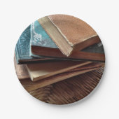 古い使用された本の積み重ね ペーパープレート (正面)