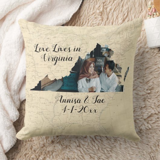 古い地図と恋の住むバージニア州の州の形をした写真 クッション (ブランケット)