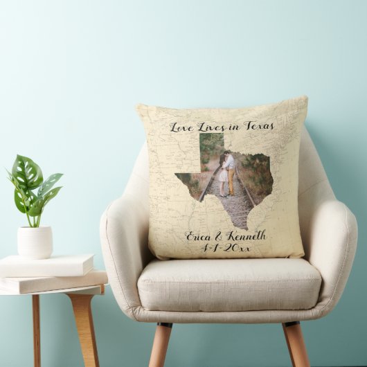 古い地図と愛が住むテキサス州州の形をした写真 クッション (椅子)