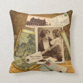 古い地図の郵便はがきの紙のコラージュのヴィンテージの写真フレーム クッション