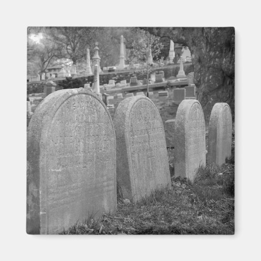 古い墓石 マグネット (正面)