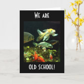 古い学校では、この魚と魚の誕生日のユーモア カード (黄色い花)