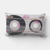 古い学校のカセットテープ ランバークッション (裏面)