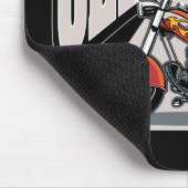 古い学校のバイクもしくは自転車に乗る人 マウスパッド (コーナー)