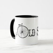 古い学校の自転車のペニーのFarthing マグカップ (正面左)