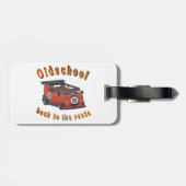 古い学校、赤い古い車 ラゲッジタグ (裏面横)