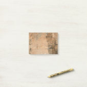 古い引き裂かれたヴィンテージ新聞1 ポストイット (デスク上)