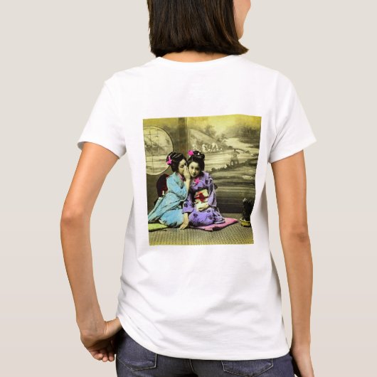 古い日本ヴィンテージの日本語のうわさ話の芸者女の子 Tシャツ (裏面)