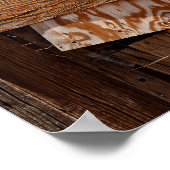 古い木製の家の窓に乗り込まれた ポスター (角)