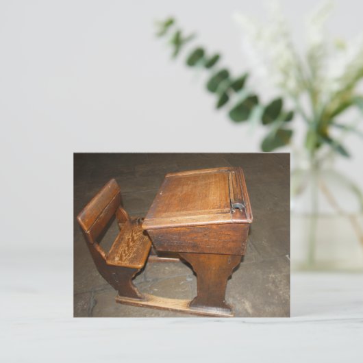 古い木製の机と椅子のポストカード ポストカード (スタンド正面)