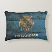古い木製の穀物のオクラホマの州の旗 アクセントクッション (正面)