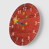 古い木製の穀物の中国の旗 ラージ壁時計 (傾斜)
