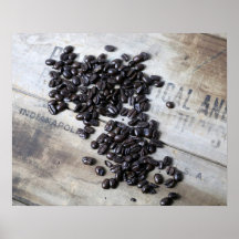 古い木製クレートカラーのコーヒー豆16x20