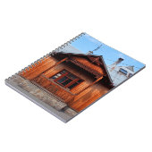 古い木製伝統的の家の宿泊施設、アンシャン ノートブック (左側)