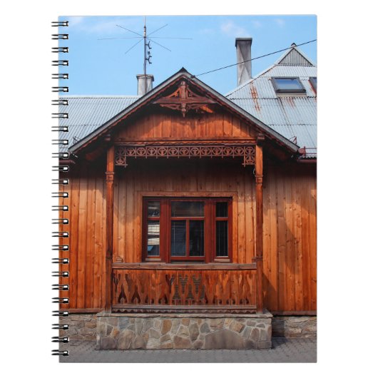 古い木製伝統的の家の宿泊施設、アンシャン ノートブック (正面)