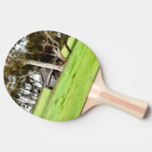 古い木造の小屋 卓球ラケット (横)