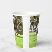 古い木造の小屋 紙コップ (右)