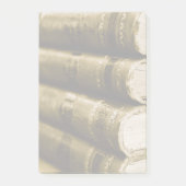 古い本の山 ポストイット (正面)