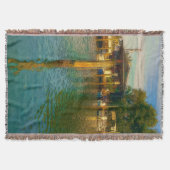 古い水やり場での夕日 スローブランケット (正面)