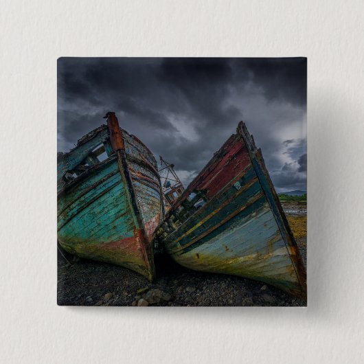 古い漁船 缶バッジ (正面)