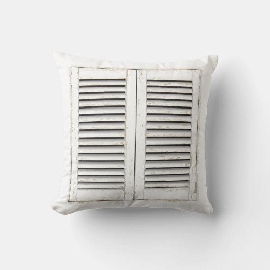 古い白い窓のシャッター クッション (正面)