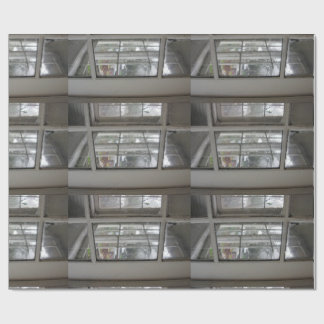 古い窓カリフォルニアのコテッジのすべての行事によるライト ラッピングペーパー