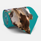 古い納屋のタイを持つペンキの馬 ネクタイ (ロール)