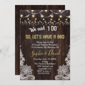 古い納屋の素朴なレースのストリングライト 私たちは結婚する！ BBQしよう 招待状 (正面/裏面)