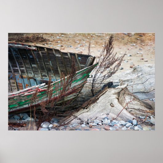古い絵を描ウッドボートはビーチに放棄 ポスター (正面)