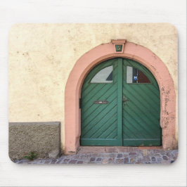 古い緑のアーチ型ドア マウスパッド