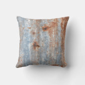 古い質感の物語を語る錆びた記憶。 クッション (裏面)