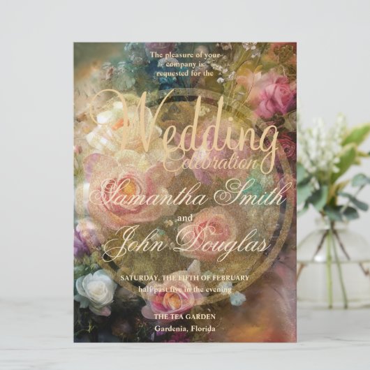 古い金ゴールド色彩の鮮やかのアプリコットヴィンテージバラ (スタンド正面)