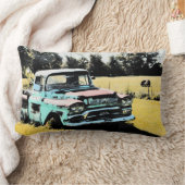 古い錆ついたトラック ランバークッション (ブランケット)