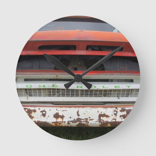 古い錆ついた ラウンド壁時計 (正面)