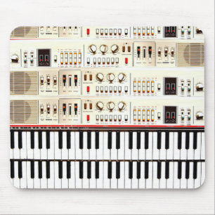 古い電気キーボード マウスパッド