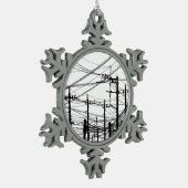 古い電話と電源ライン スノーフレークピューターオーナメント (左)