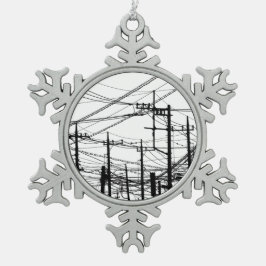 古い電話と電源ライン スノーフレークピューターオーナメント