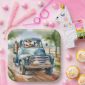 古い青いトラックの中の男と犬 ペーパープレート (パーティー)