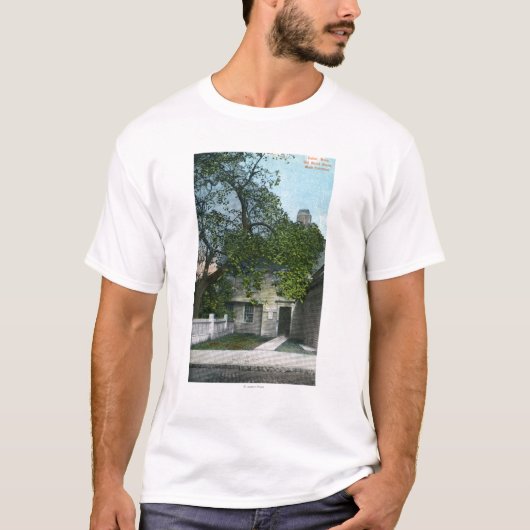 古い魔法使いの家、正面玄関 Tシャツ (正面)