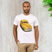 古い黄色の車のメンズTシャツ Tシャツ
