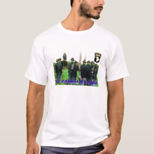 古いAbeウィスコンシンの内戦のわめくワシ Tシャツ
