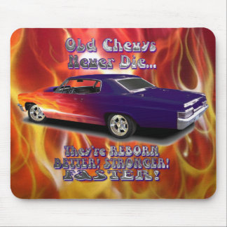 古いChevysは決して死にません マウスパッド