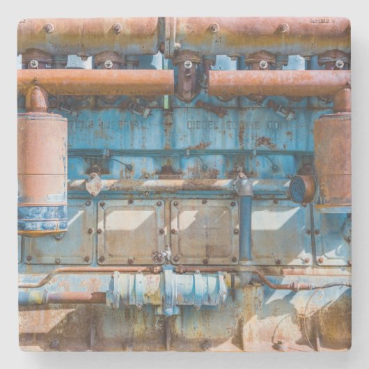 古くて錆びたアトラス帝国ディーゼルエンジンInde ストーンコースター (正面)