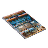 古くて錆びたアトラス帝国ディーゼルエンジンInde ノートブック (右側)