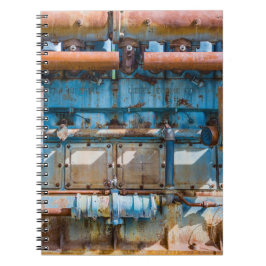 古くて錆びたアトラス帝国ディーゼルエンジンInde ノートブック
