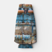 古くて錆びたアトラス帝国ディーゼルエンジンInde ボトルクーラー (正面)