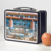 古くて錆びたアトラス帝国ディーゼルエンジンInde メタルランチボックス (インサイチュ)